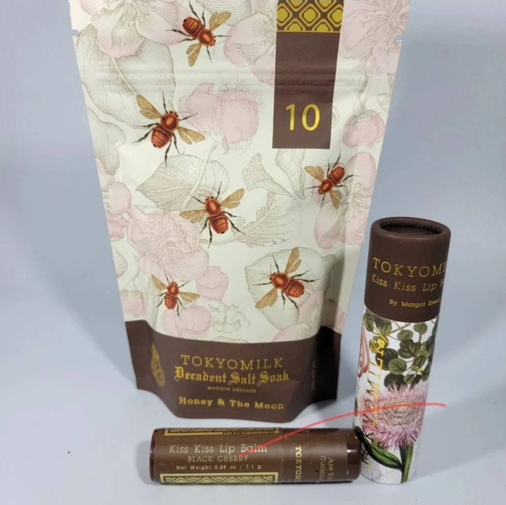 Tokyomilk Set Margot Elena Honey & The Moon Bath Salt and Black Cherry Lip Balm